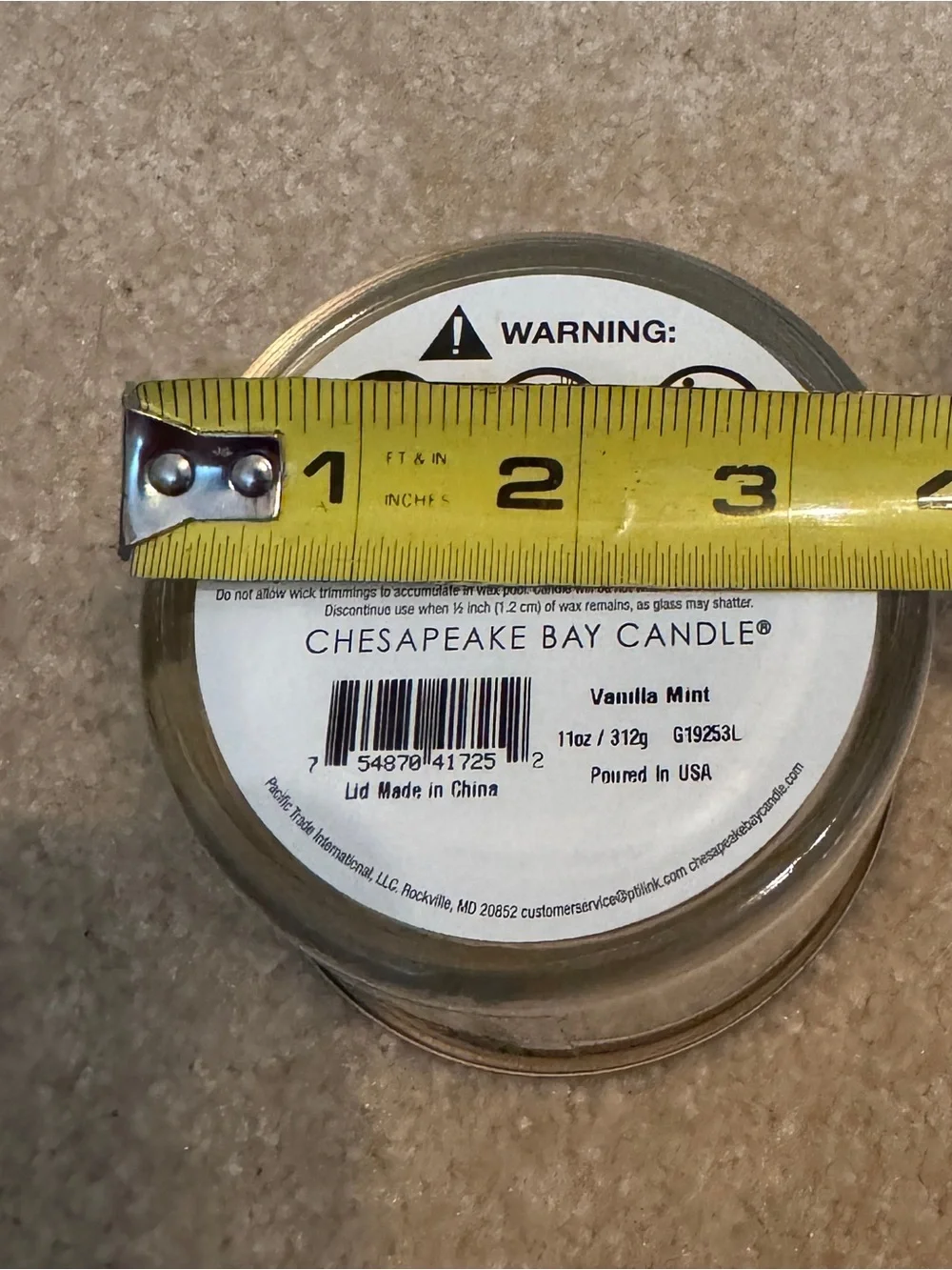 Chesapeake Bay Vanilla Mint Candle - White & Gold Lid